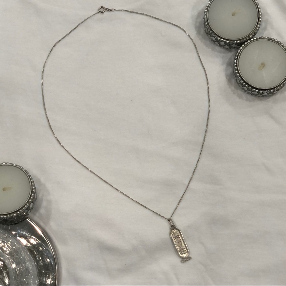 Reversible cartouche Love necklace - Picture 2 of 7